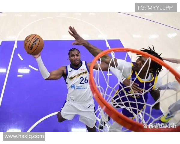 米罗季前赛表现抢眼半场狂揽16个篮板成防守核心