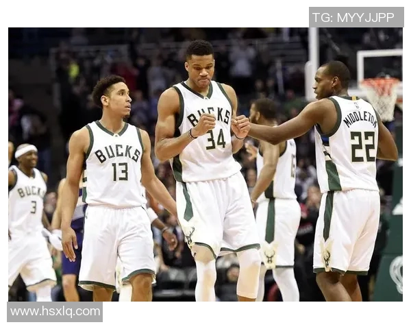 杰里科-西姆斯首发实验失败，雄鹿需重新调整