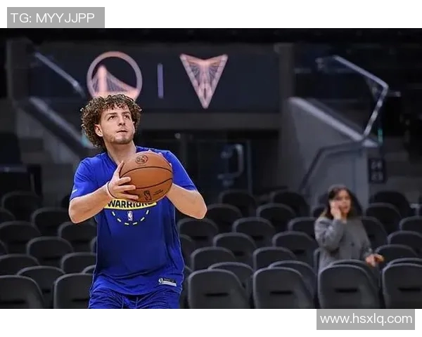 塔克后场持球连过防守拉杆上篮展现极致个人能力